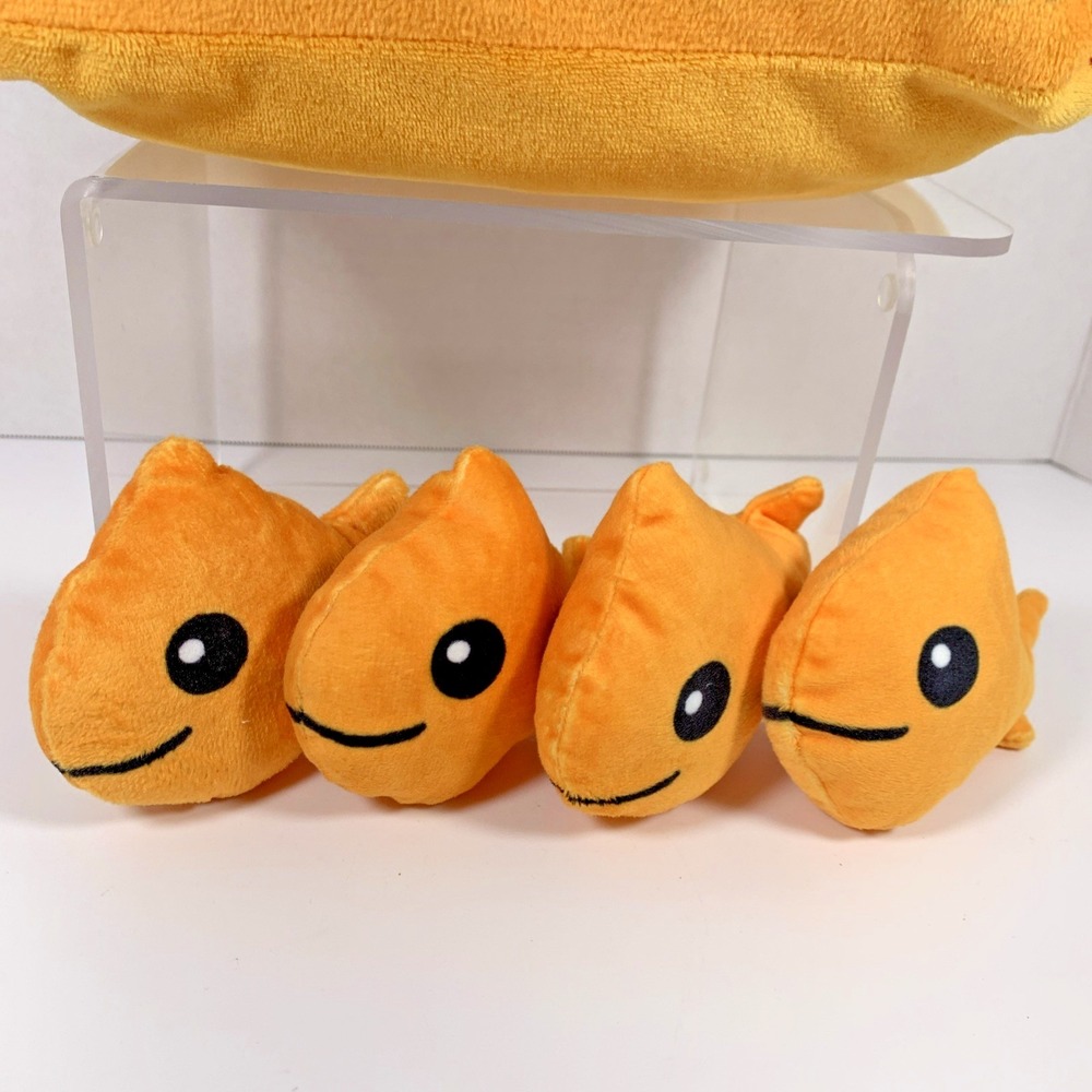Go Fish 14" Fleece Plush Goldfish Snack Crackers Pillow w/ 4 Mini Removable Fish - Picture 4 of 15